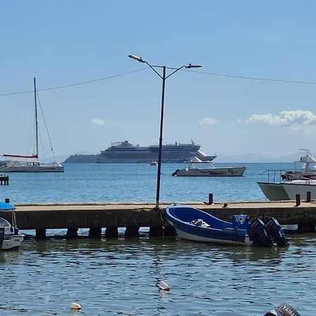 Indy'S Best Bay Frontview In Samana. Exterior photo
