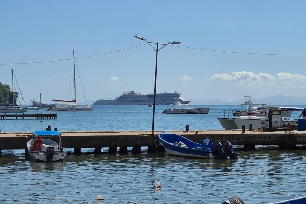 Indy'S Best Bay Frontview In Samana. Exterior photo