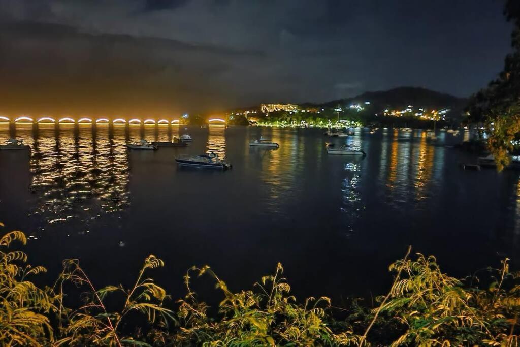 Indy'S Best Bay Frontview In Samana. Exterior photo